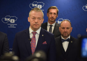 Rokovanie krajov SK8: nové internáty, hokejové akadémie aj obavy z rušenia pohotovostí   