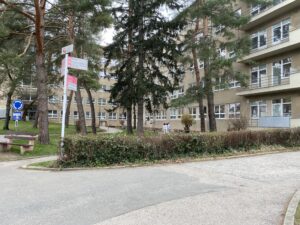 Trenčianska nemocnica sa ocitla na chvoste rebríčka kvality služieb. Čo na to vedenie?