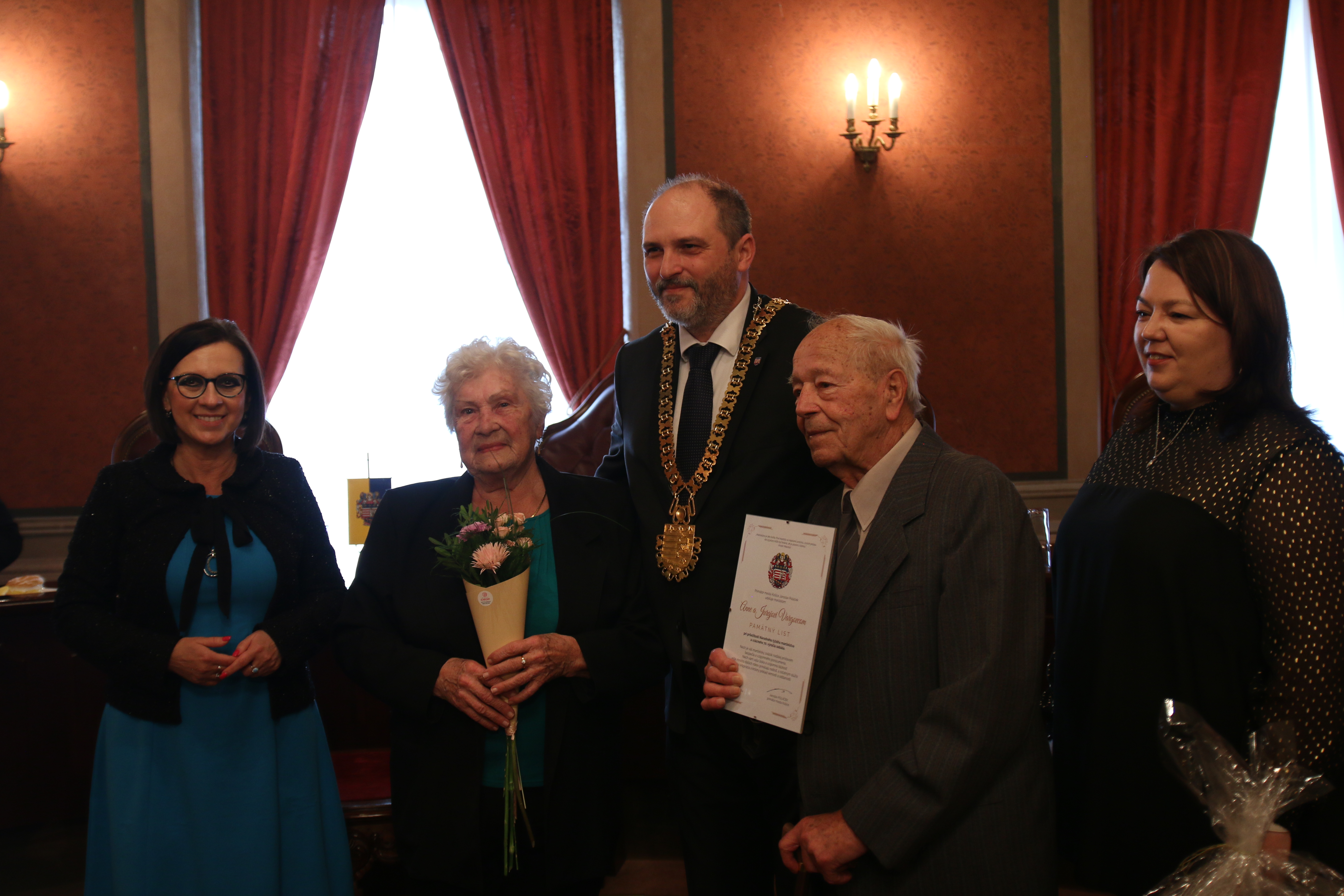 Svoji sú už 70 rokov. Manželia Vargovci získali titul najdlhšie zosobášeného páru