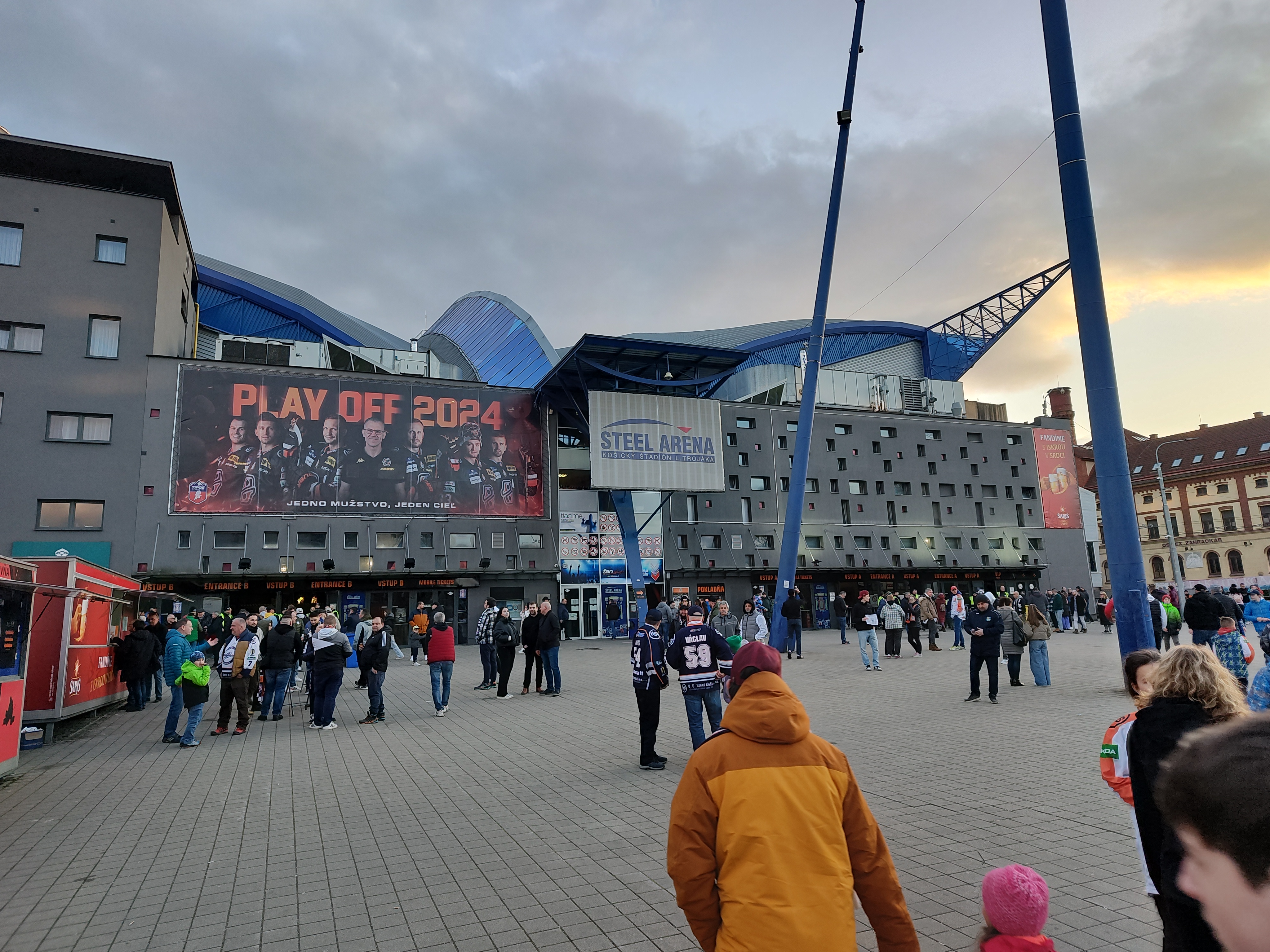 Je hokej naozaj iba pre tupcov?