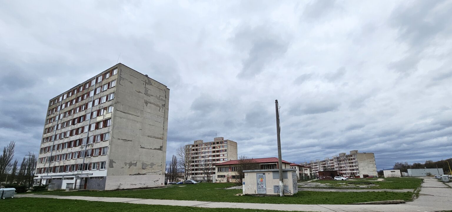 Mestská časť Luník IX získa od mesta do správy vyše 200 bytov. Foto: Boris Macko