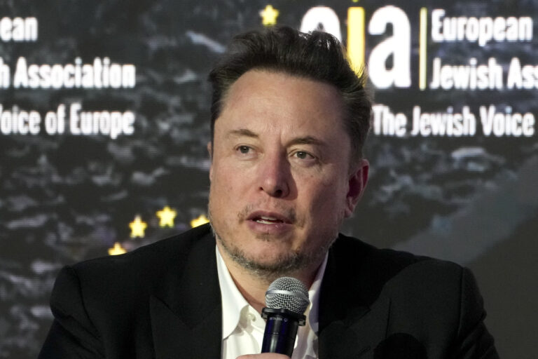 Washington Post: Trump chce, aby mu Elon Musk radil, ako efektívne škrtať vládne výdavky