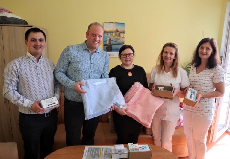 Ľudskosť v pôrodnici: Novorodenci dostali od dobrovoľníkov krásne dary