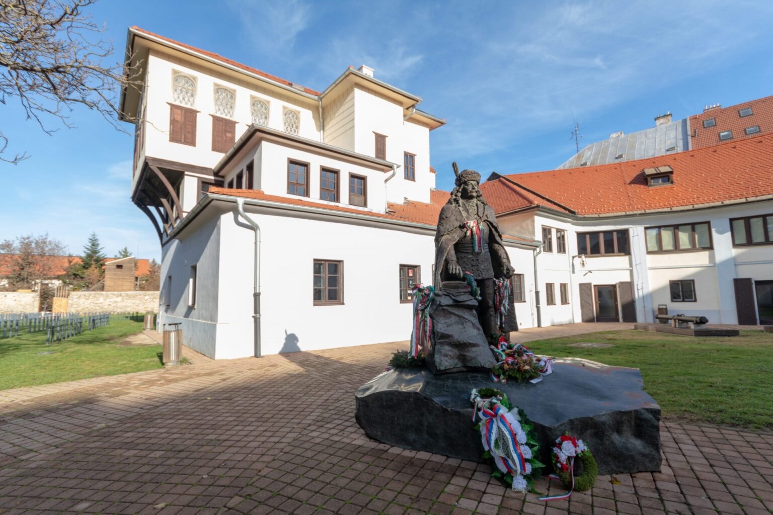 V areáli Katovej bašty v Košiciach je replika domu v Rodošte, kde František strávil posledné roky svojho života. Foto: vsmuzeum.sk 