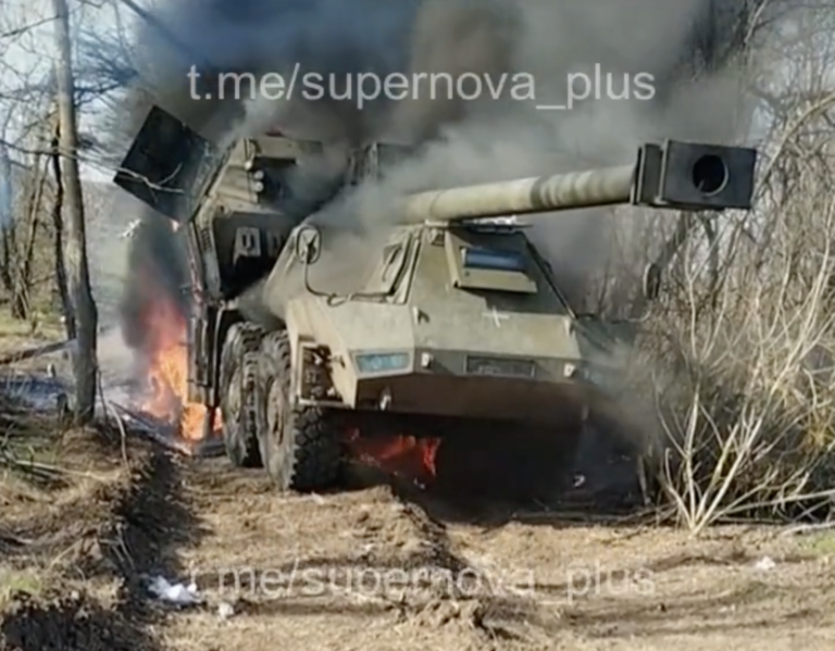 Objavili sa nové zábery zničenej slovenskej húfnice Zuzana na Ukrajine