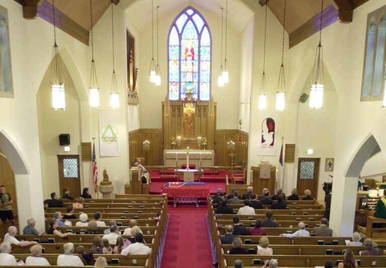 Kresťanstvo sa v USA vracia do módy, ukazujú nové dáta. Renesanciu vedú mladí muži