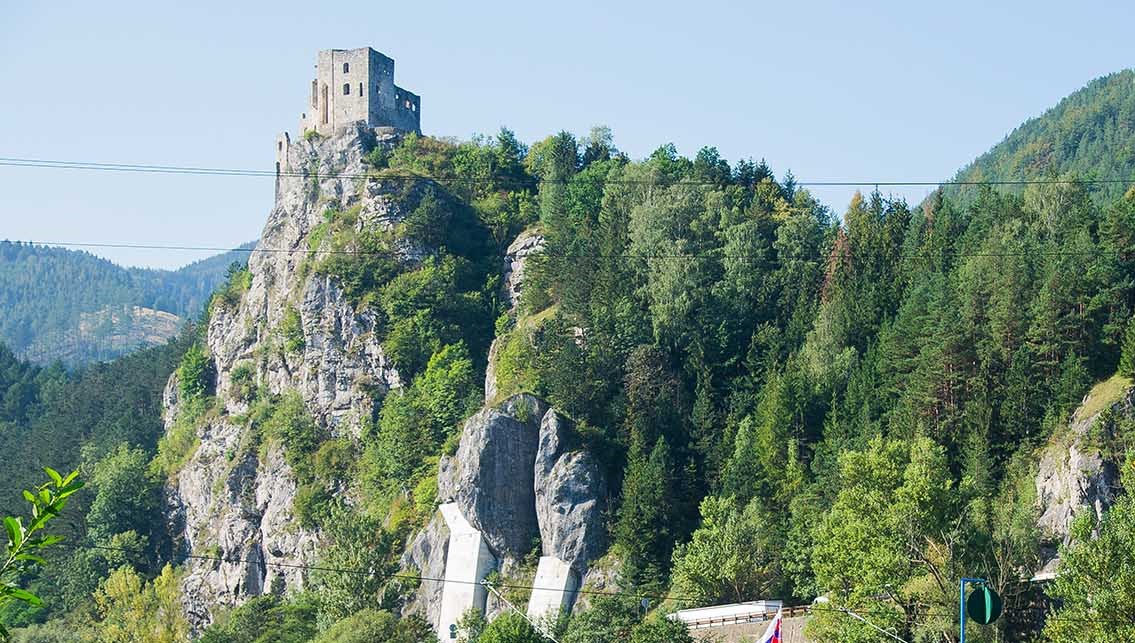 Žilinský Štandard - Hrad Strečno otvoril svoje brány pre verejnosť. Na ...