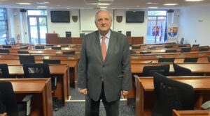 Vytvorme Slovákom pracovné podmienky, aké majú v zahraničí, vyhlásil v Trenčíne šéf SOPK