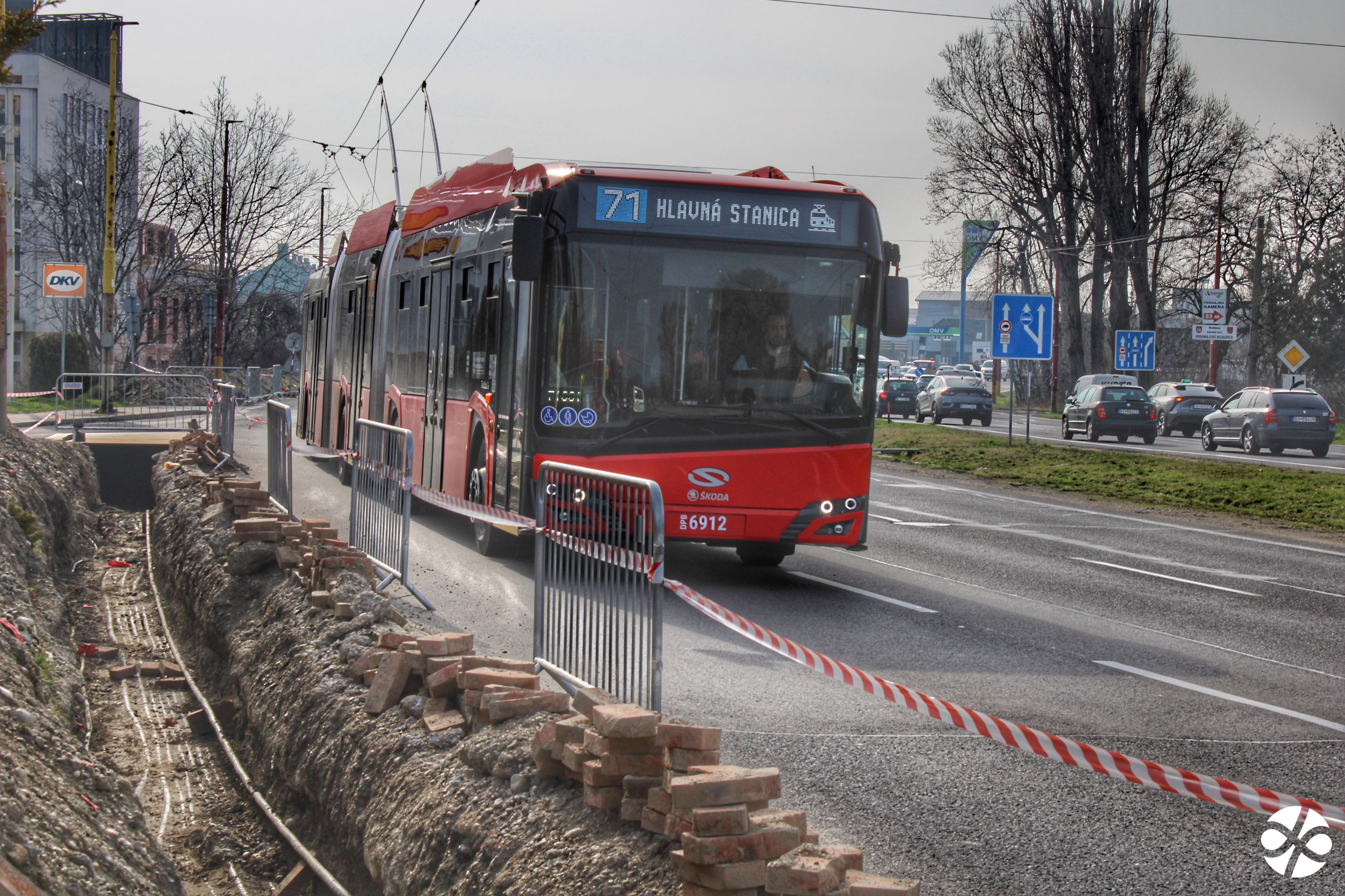 Časť Vrakunskej ulice je od soboty pre osobnú dopravu neprejazdná