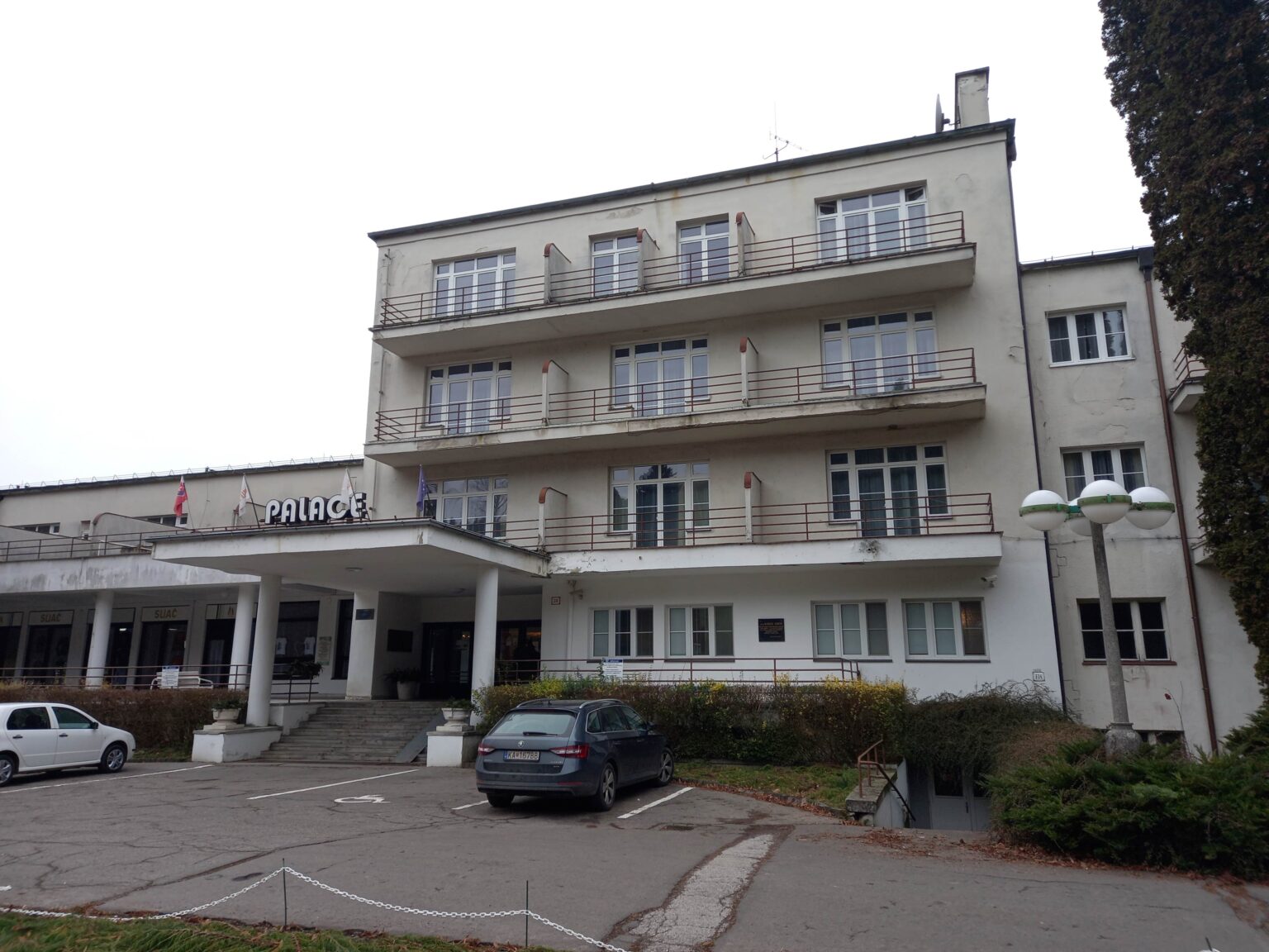 V Kúpeľoch Sliač je jediný ubytovací objekt v prevádzke hotel Palace. Foto: Mário Kaprálik