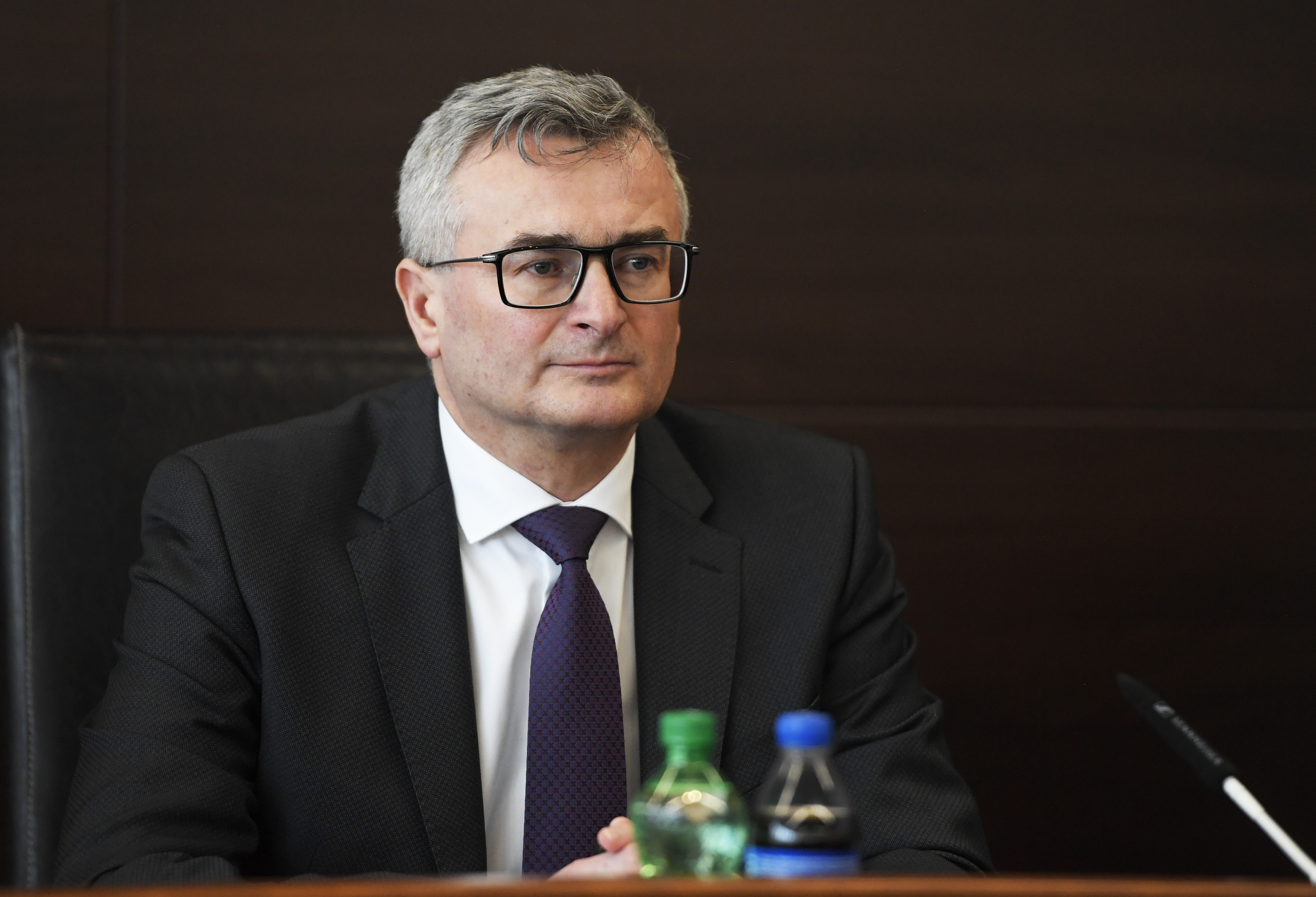 Fiačan sa za únik informácií o trestnej novele ospravedlnil, ale z čela súdu neodíde