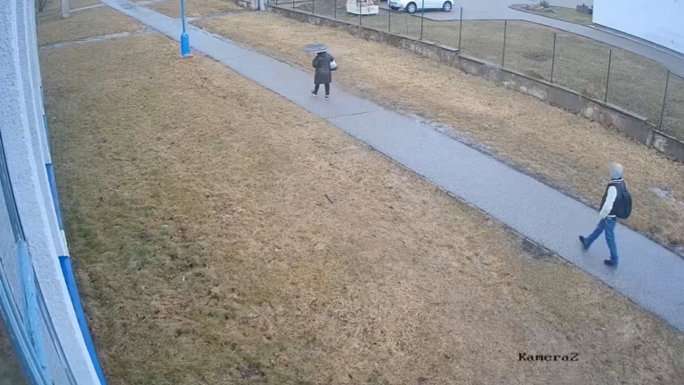Muž prenasledoval ženu a ukradol jej kabelku. Foto: Polícia SR