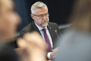 Gašpar: Pri odvolávaní ministrov robí Hlas politický folklór