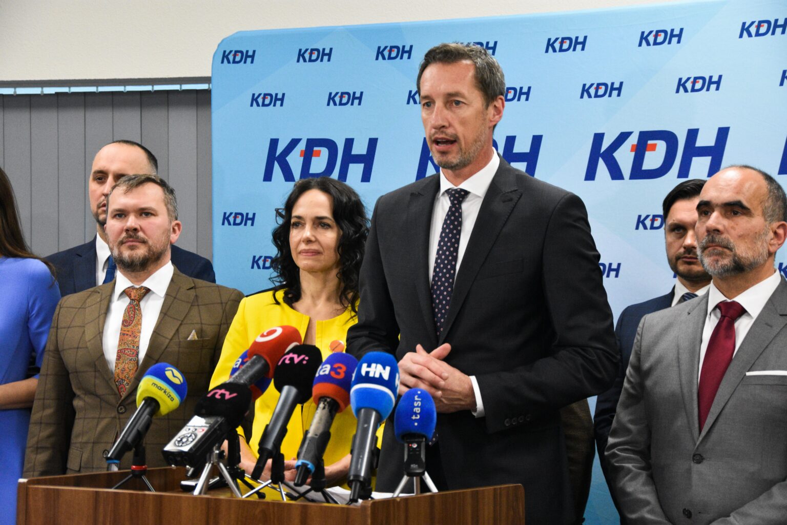 Zľava: Viliam Karas, Miriam Lexmann, Milan Majerský a Marián Čaučík. Foto: Lukáš Mužla/TASR