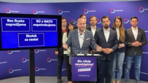 Zľakli ste sa? Pýtajú sa Demokrati Slovákov. Strana reaguje na kontroverznú kampaň