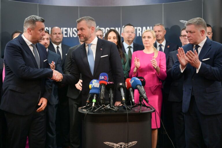 Fico sa postavil za Pellegriniho. Do poslednej chvíle kampaňoval aj Korčok