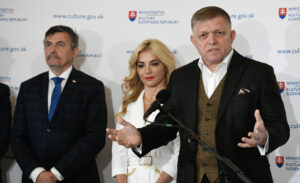 Fico: Šimkovičovej rezort bude robiť slovenskú národnú kultúru, nie kultúru transsexuálov