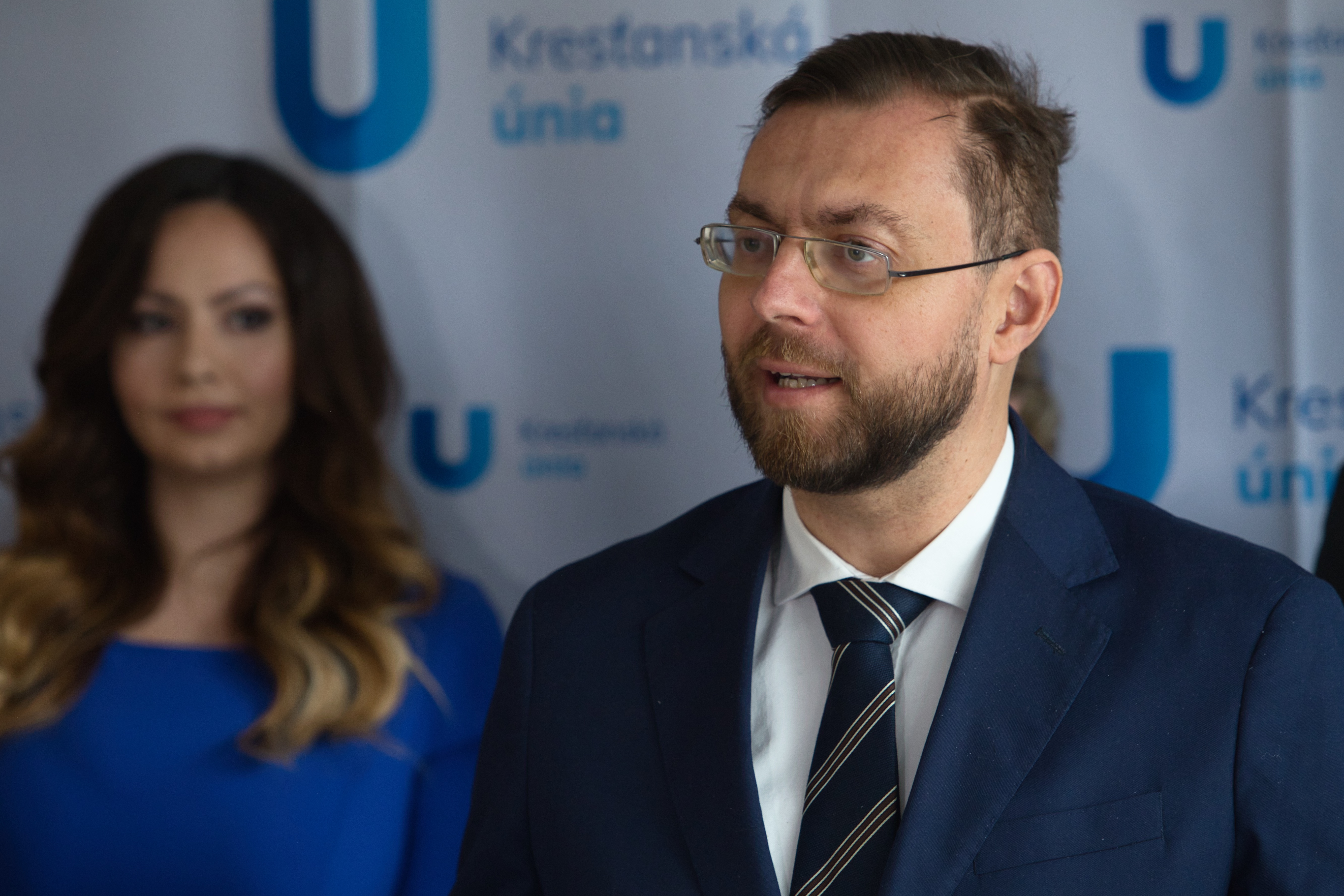 Michal Považan z KÚ: Je čas debatovať o tom, ako vojnu na Ukrajine minimálne pozastaviť