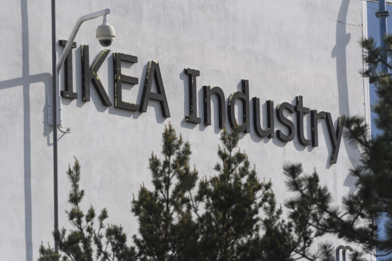 Foto: IKEA Industry otvára v Malackách závod, zamestná 130 pracovníkov