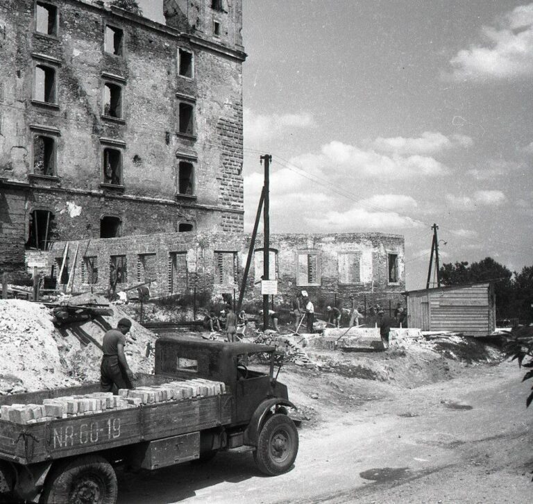 Ak by sa pred 70 rokmi nezačala záchrana symbolu Bratislavy, dnes by tam stáli iba ruiny