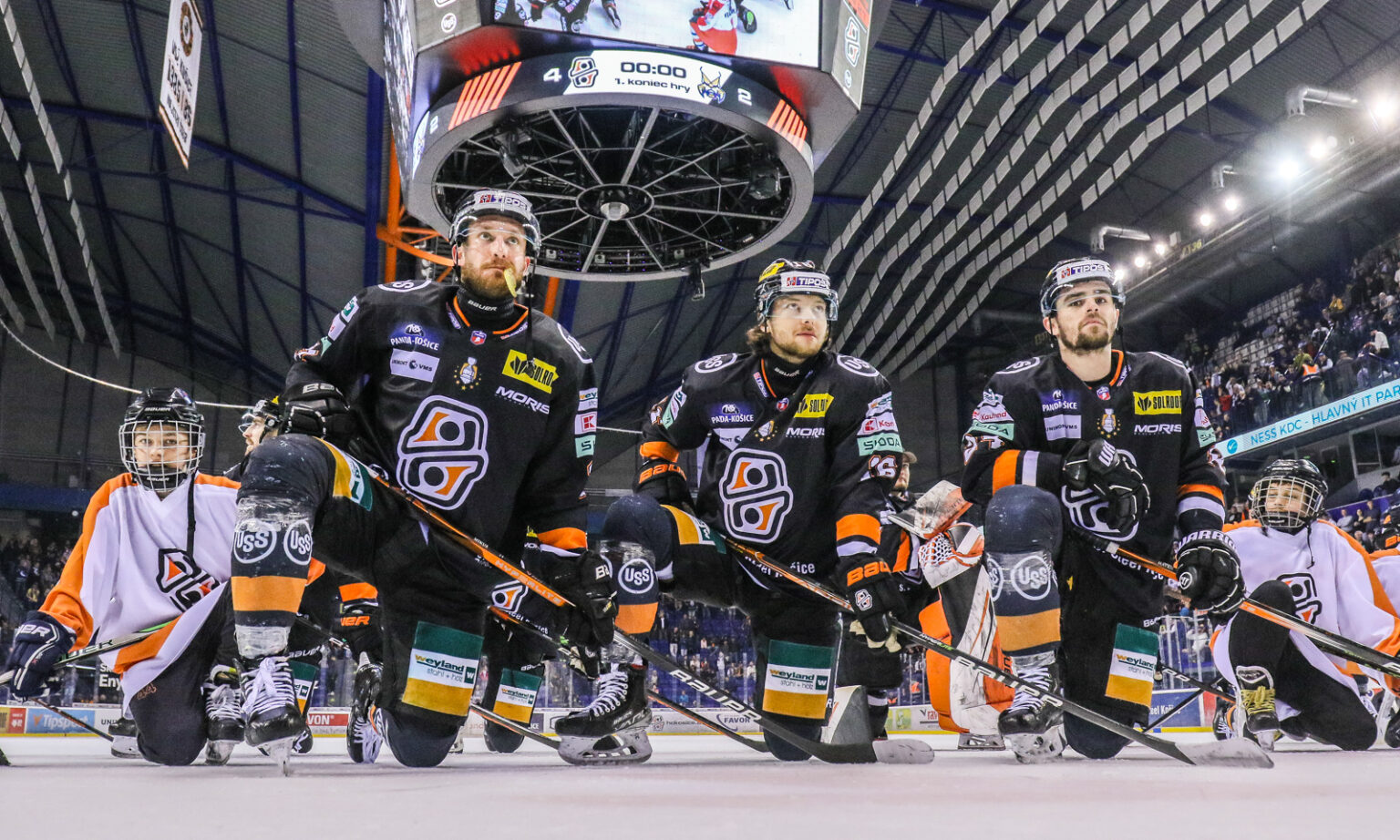 HC Košice v sterdu večer vyrovnali stav série. Piaty zápas semifinálovej série sa odohrá v piatok v Spišskej Novej Vsi. Foto: HC Košice 