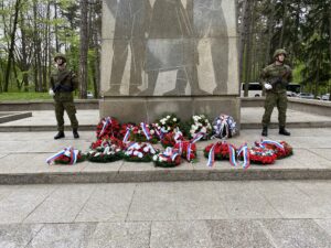 Foto: Trenčania si pripomenuli oslobodenie mesta. Mier nie je samozrejmosť, zaznelo na Brezine