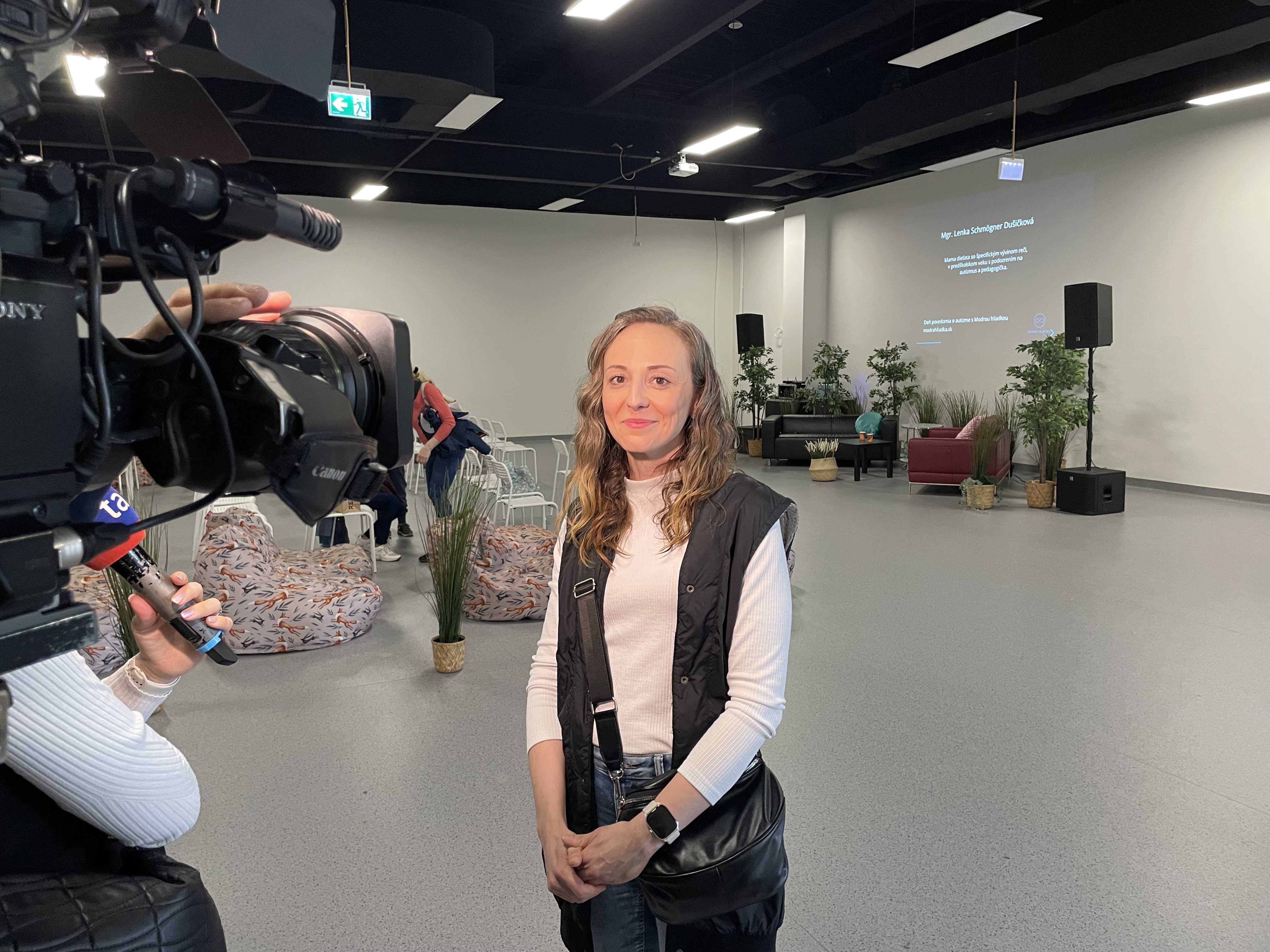 Ľudia sa obliekli do modrého. Podporili tak autistov