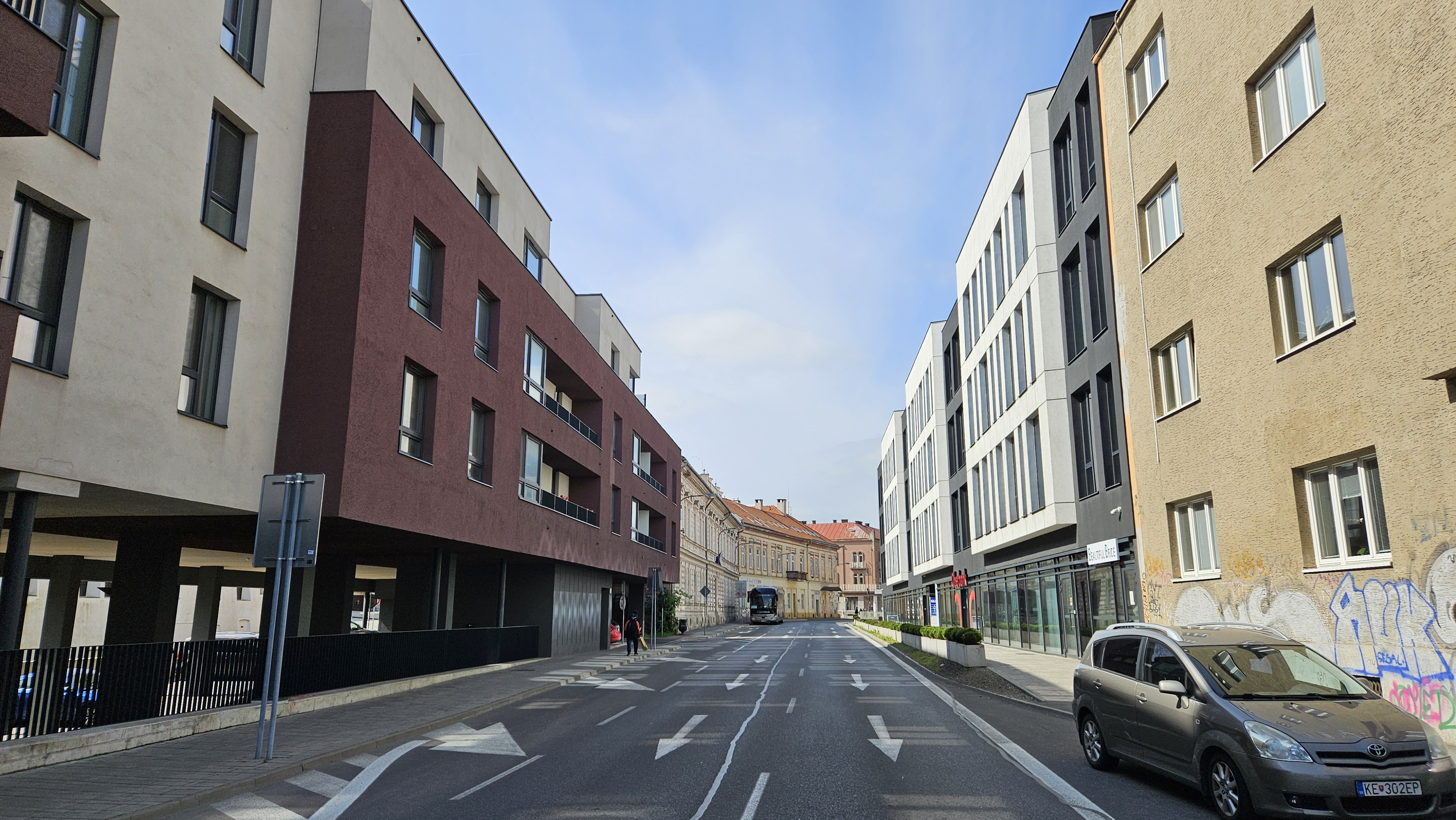 Moderná architektúra v Košiciach alebo Škatuľky, hýbte sa!