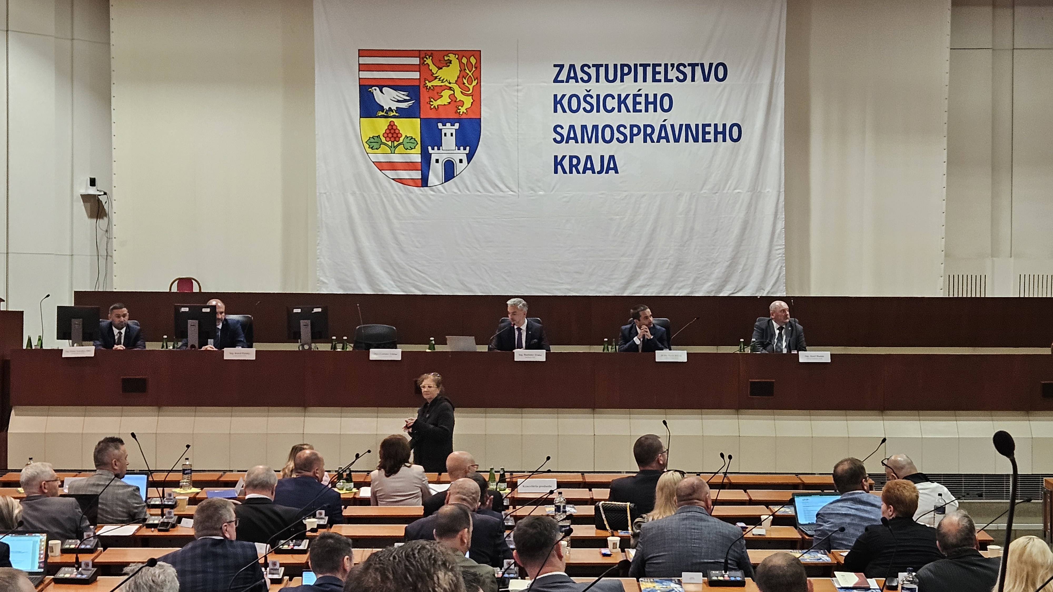 Kraj má na krku protest prokurátora. Stihne zareagovať?