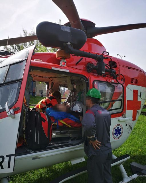 Rýchly zásah leteckých záchranárov: muža zasiahol elektrický prúd