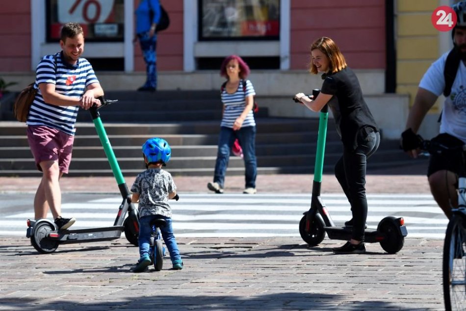 Začala sa sezóna zdieľaných elektrických kolobežiek. Viete ich správne používať?