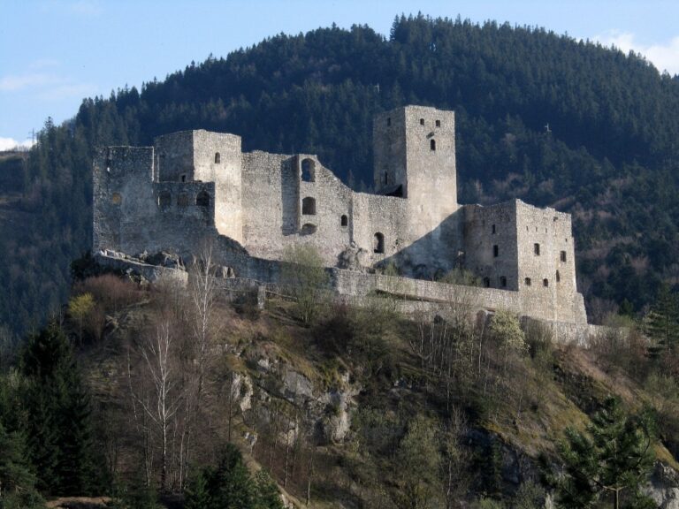 Začala sa sezóna na hrade Strečno, prvé podujatie so Žofiou Bosniakovou