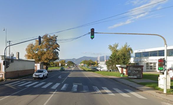 Na frekventovanej križovatke vymenia semafor