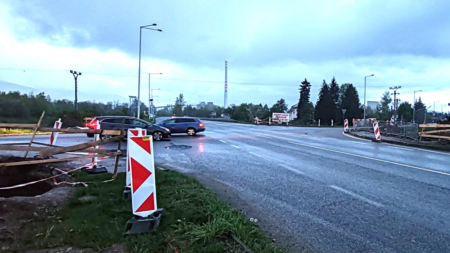 Kritická križovatka pod Bystričkou sa začala rekonštruovať. Foto: Rudolf Kralovanský