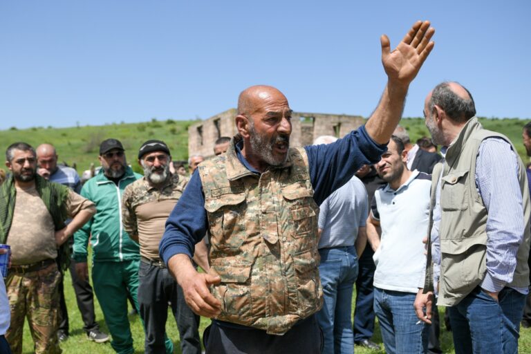 Arménsko vráti Azerbajdžanu v rámci demarkácie hraníc vojensky strategické dediny