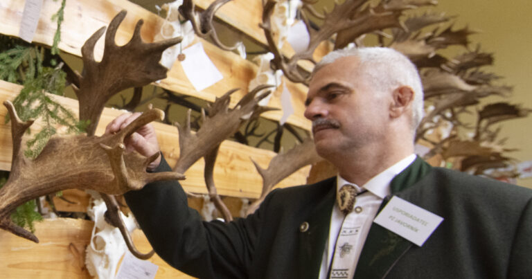 Unikátna chovateľská výstava ponúkla stovky poľovníckych trofejí
