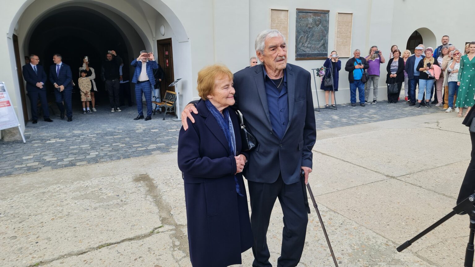 Štefan Kvietik s manželkou Evou na hrade Modrý Kameň. Foto: Branislav Caban