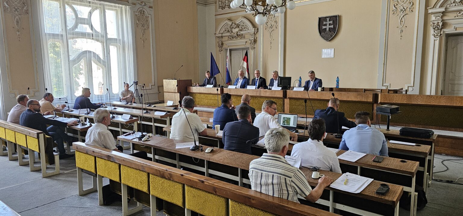 Zasadnutie mestského zastupiteľstva v Rimavskej Sobote. Foto: Branislav Caban.