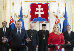 Deň v skratke: Chybný krok Smeru, kto bude predsedom Hlasu a uznanie Palestíny tromi európskymi štátmi