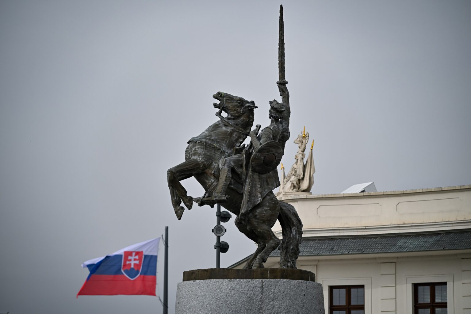 Socha Svätopluka na Bratislavskom hrade. Foto: Pavol Zachar/TASR
