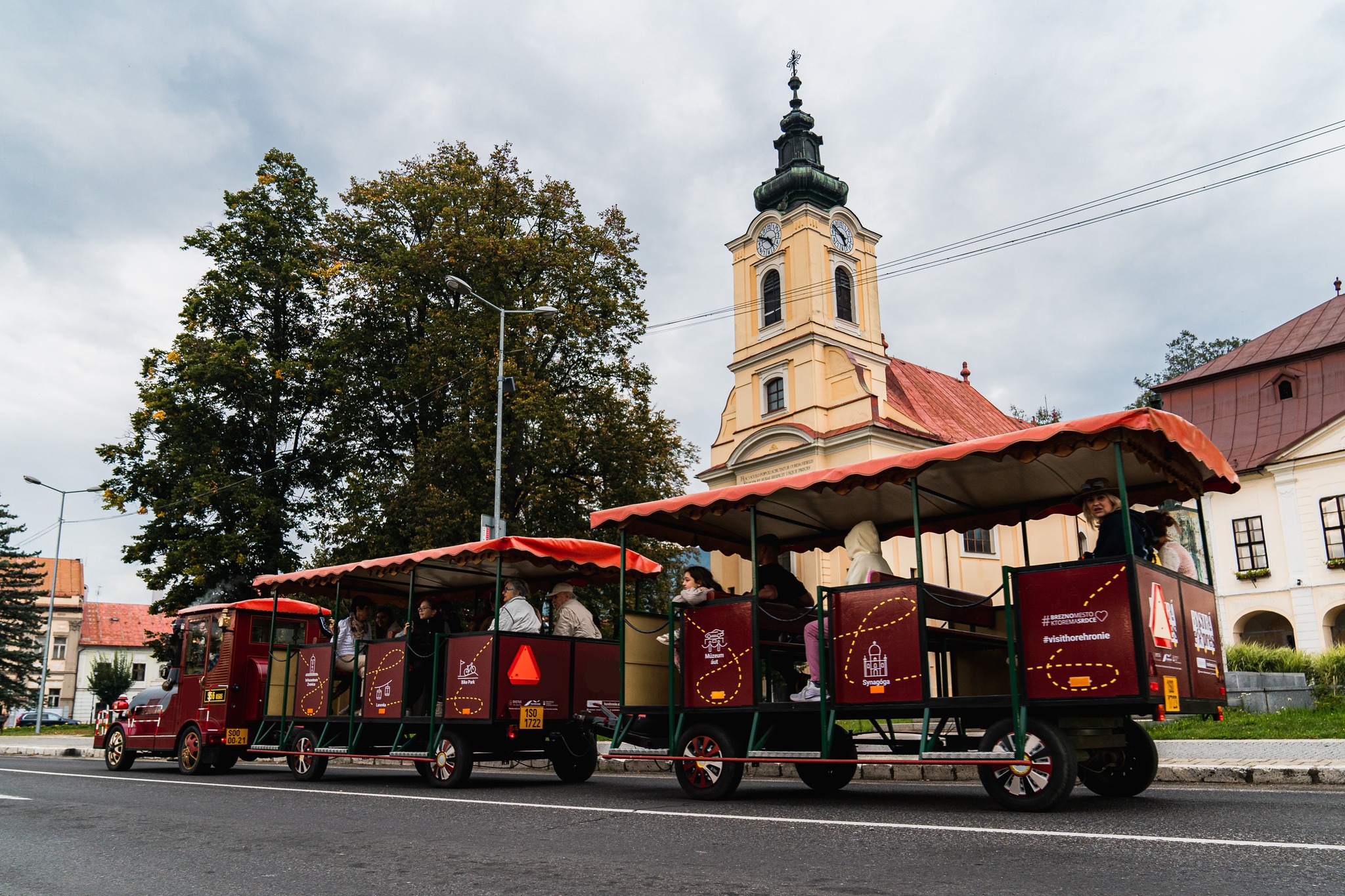 Turistický vláčik v Brezne. Foto: zdroj - Horehronie (FB)