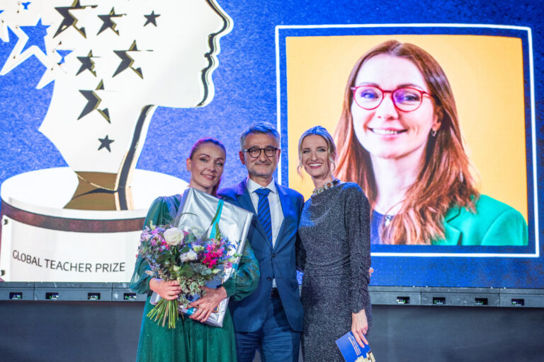 Učiteľka z Liptova si v Bratislave prevzala prestížne ceny: deťom sa venuje s láskou