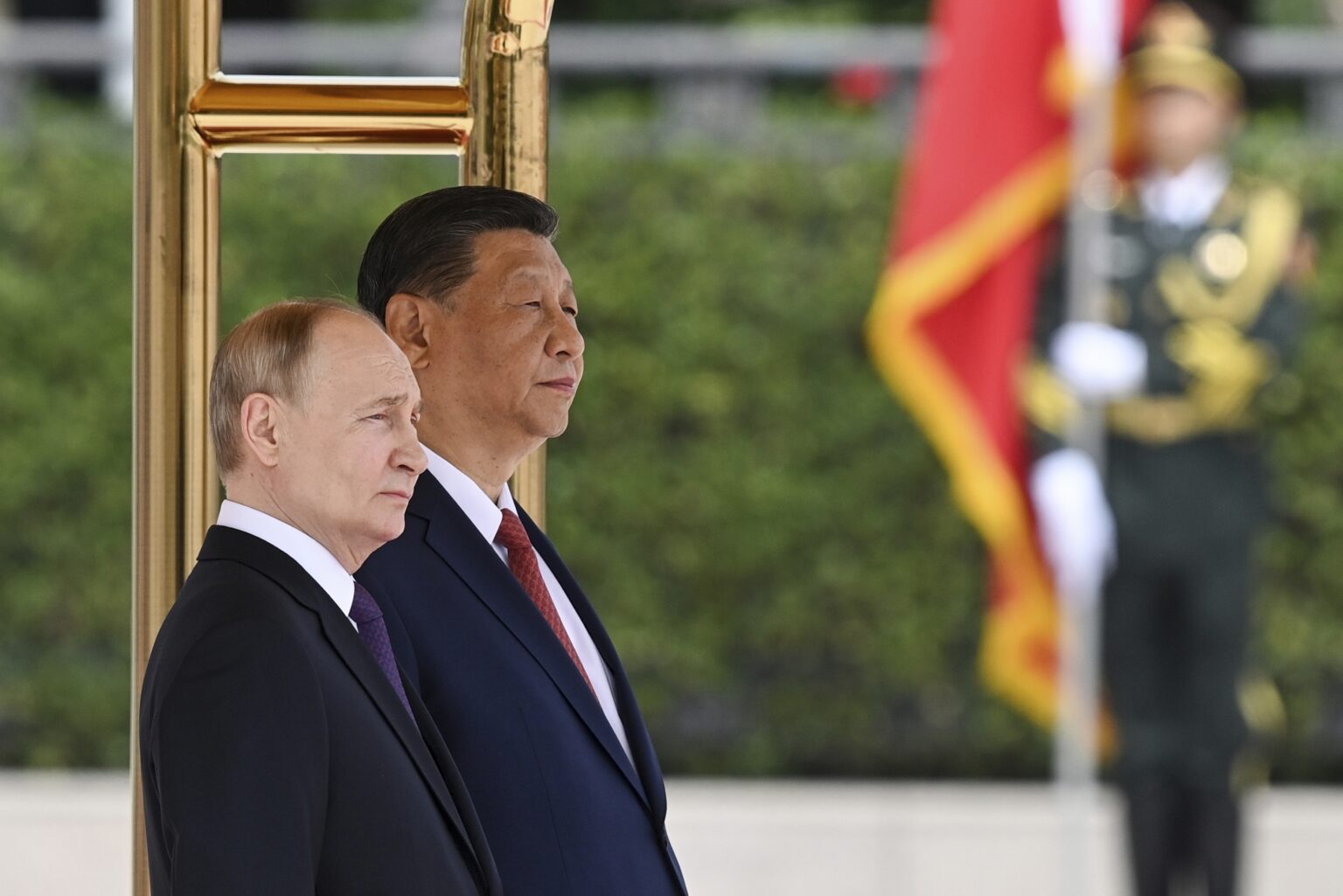 Vladimir Putin a Si Ťin-pching. Foto: TASR/AP