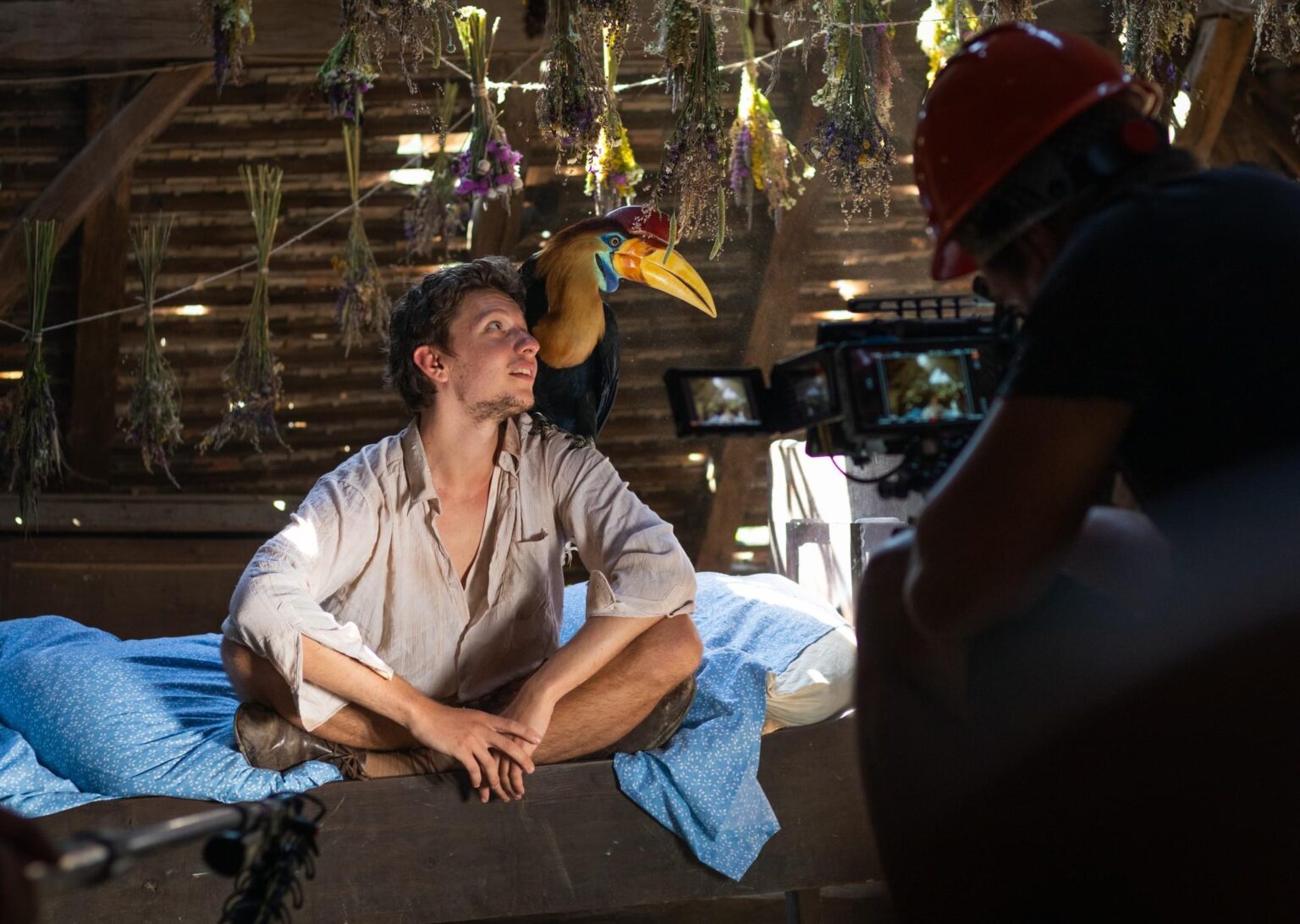 Samuel Teicher pri natáčaní filmu Ťapákovci. Foto: Timotej Talapka