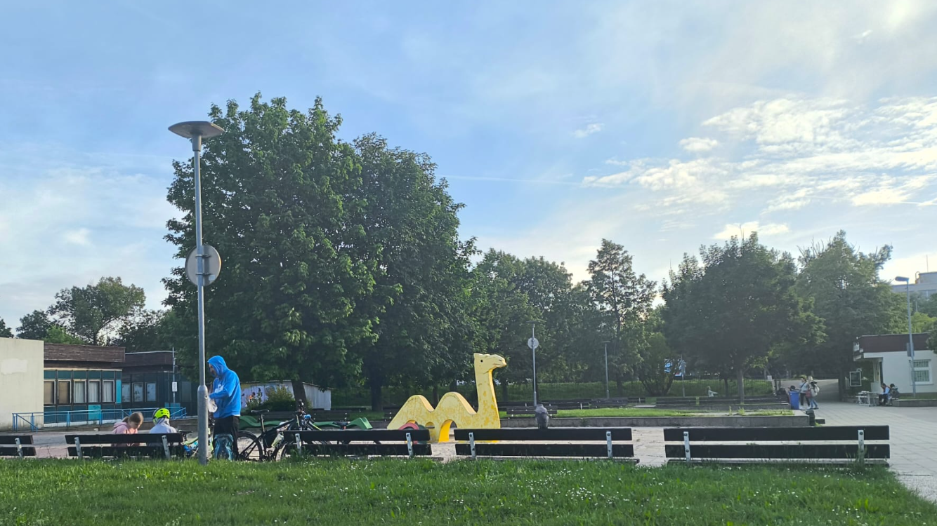 Prekvapenie pre rodičov. Areál hier Radosť pri Štrkovci sprístupnili bez herných prvkov