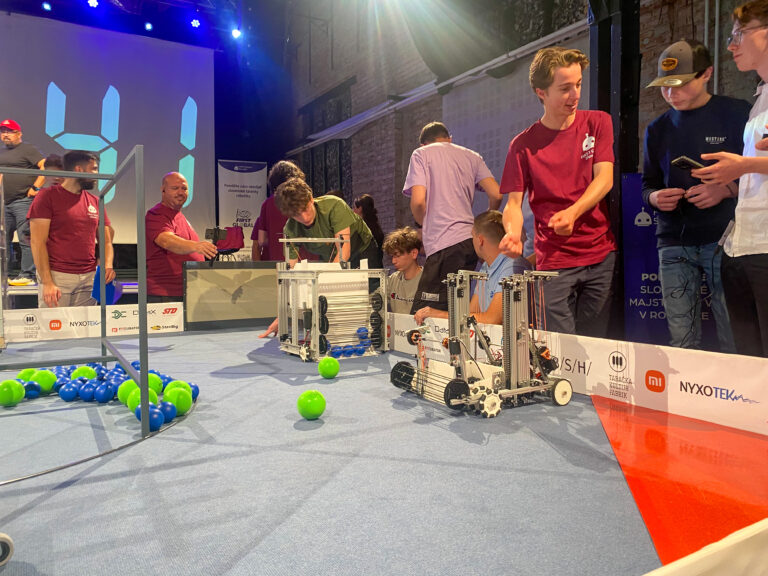 Robotické majstrovstvá v Košiciach. Talenty súťažili o postup do Atén