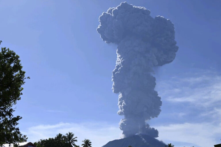 Mayon Volcano Erupts in Philippines, Ash Covers Dozens of Villages