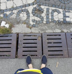 Kto chodí peši, nech má MHD a parkovanie zdarma alebo kam až sme ochotní zájsť?