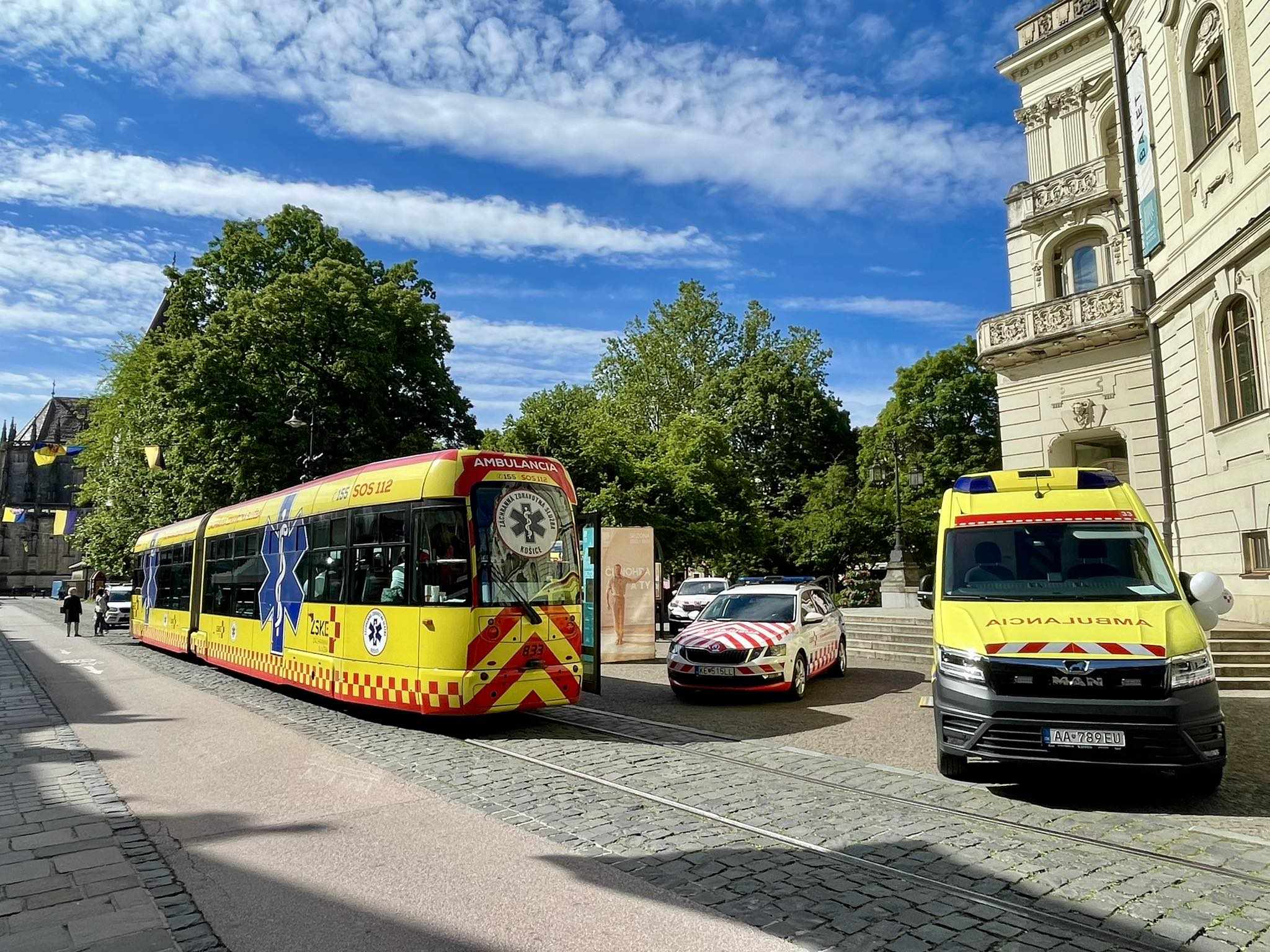 Zdravotnícky workshop či darovanie krvi. Električka prvej pomoci priamo na Hlavnej ulici