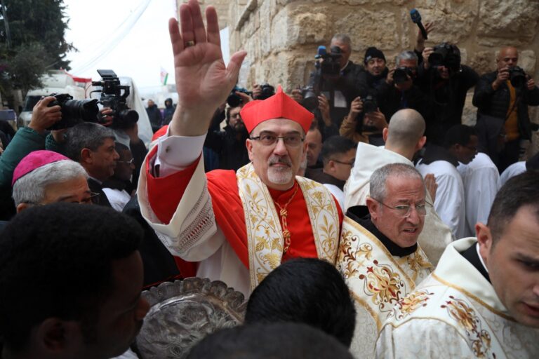 Latinský patriarcha druhýkrát od začiatku vojny navštívil katolícku komunitu v Gaze